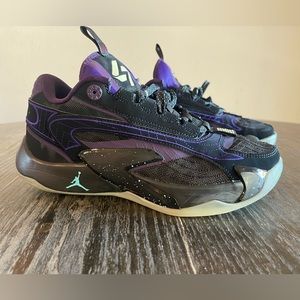 Jordan Luka 2 Glow in the Dark 6.5y